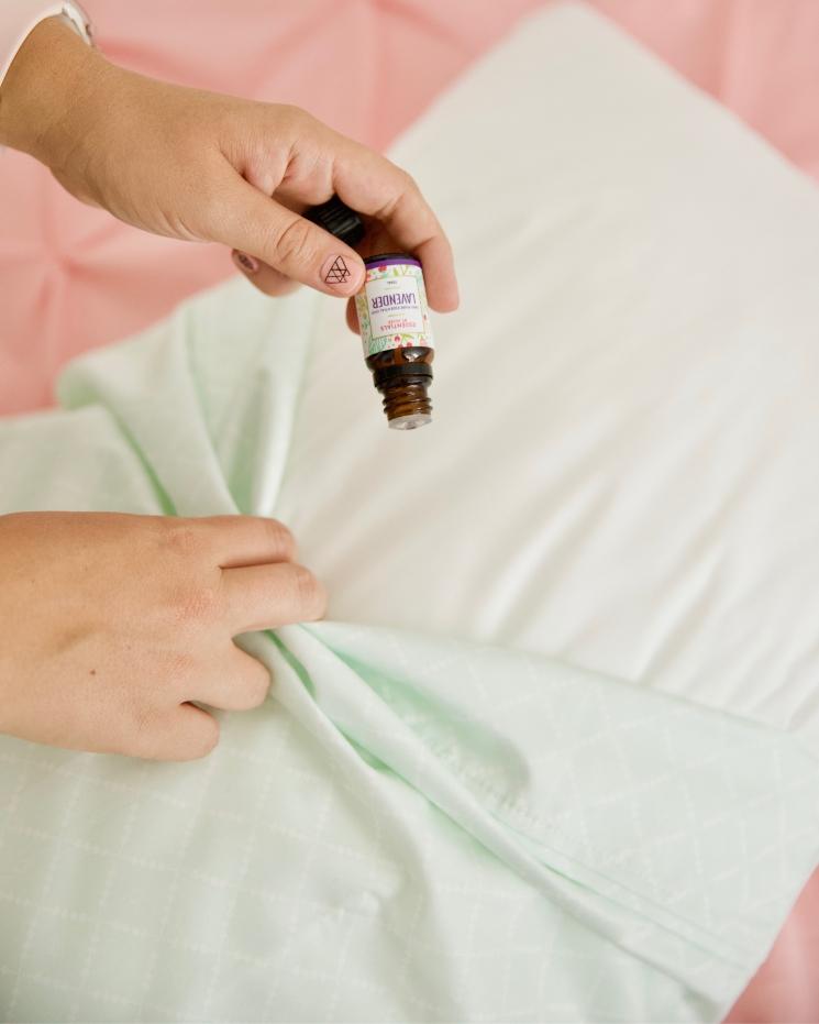 Lavender Essential Oil - By Jillee Shop